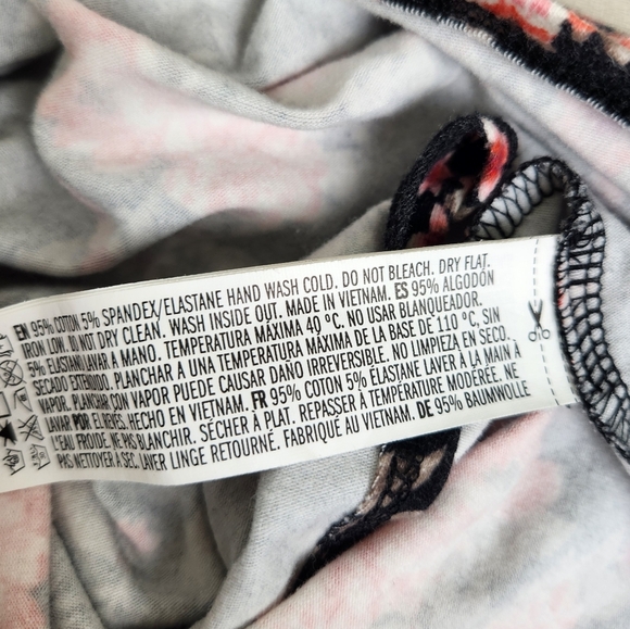 Floral & White Crop Top Undershirts x2 - Picture 13 of 15